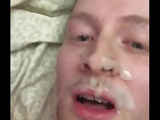 Twink gets self facial
