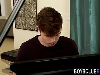 Gay amateur sucking dick