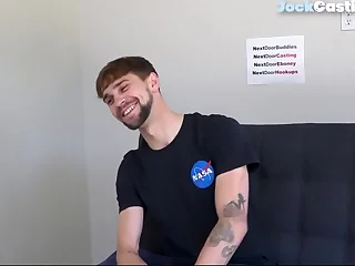 Bearded tattoo jock cums and strokes big dick at casting